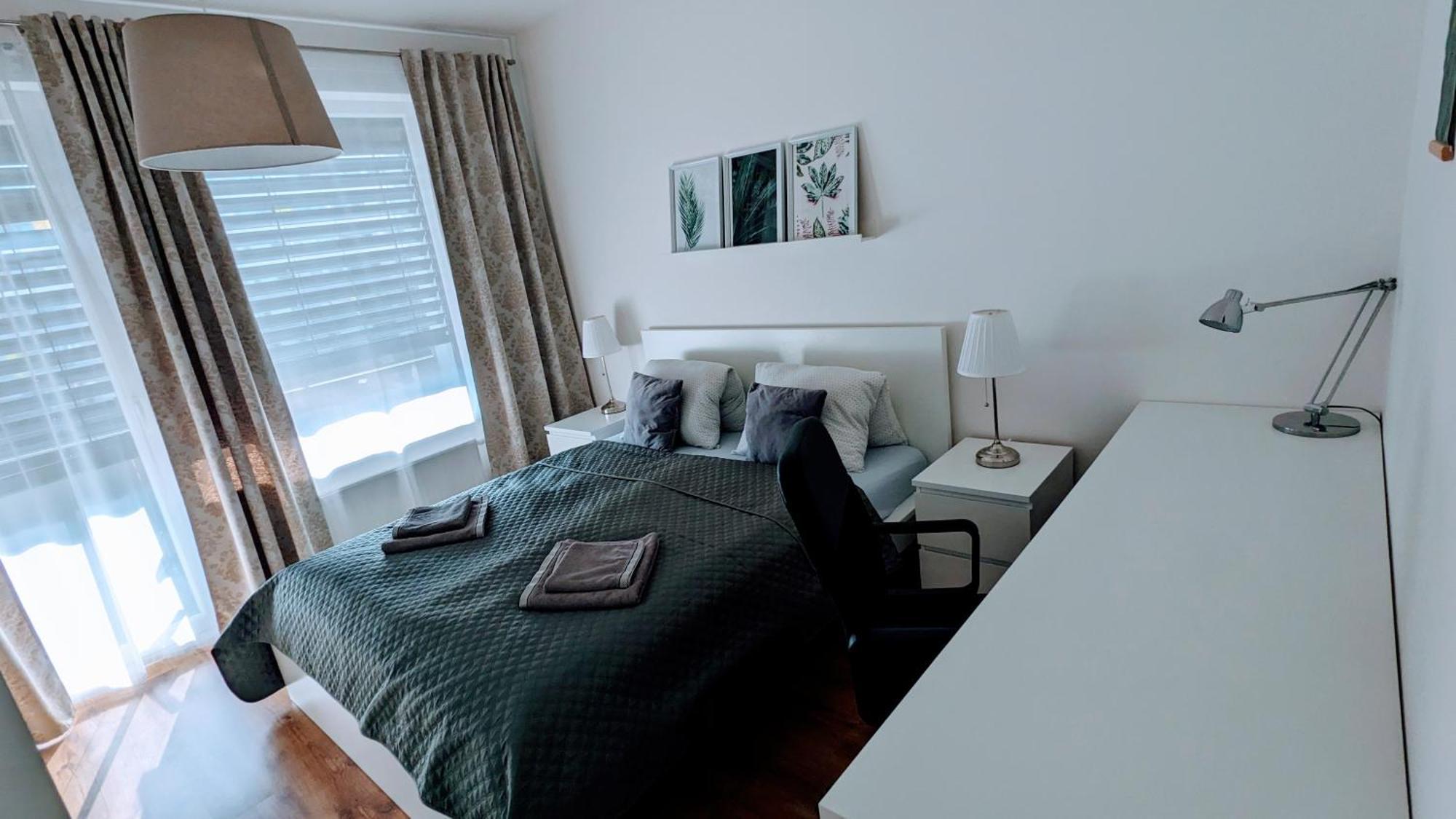 E1 Luxury Oldtown Apt - 2X Parking, Foodstore, Pcscreen, Netflix, Unlimited Music, Crib, Babychair, Fastwifi, Aircon 科希策 外观 照片